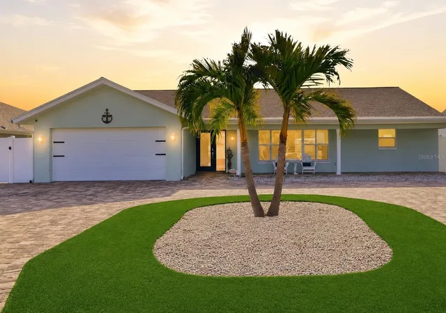 1st image of 6420 3rd Palm Pt, Saint Petersburg, FL 33706 | MLS# TB8481219