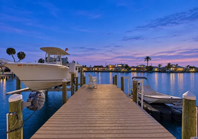 Photo 1 of Single family home for sale at 6420 3rd Palm Point, Saint Petersburg, FL 33706 | MLS# TB8481219 | Listing updated on 2026-10-05
