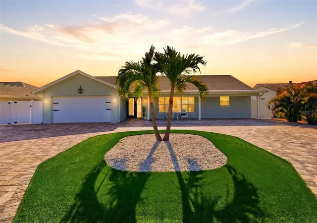 Homes for sale in St Pete Beach, FL | 6420 3rd Palm Pt, St Pete Beach, FL 33706 | MLS# TB8481219