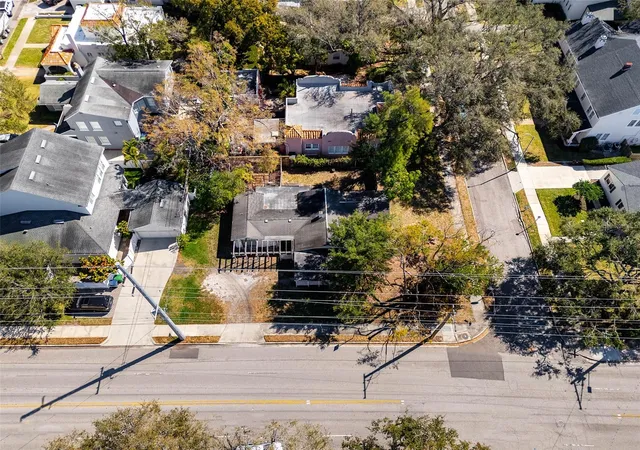 Photo 3 of Single family home for sale at 2627 W Watrous Ave, Tampa, FL 33629 | MLS# TB8481227 | Listing updated on 2026-08-18
