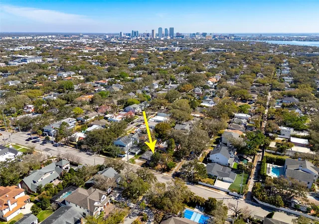 Photo 3 of Single family home for sale at 2627 W Watrous Ave, Tampa, FL 33629 | MLS# TB8481227 | Listing updated on 2026-08-18