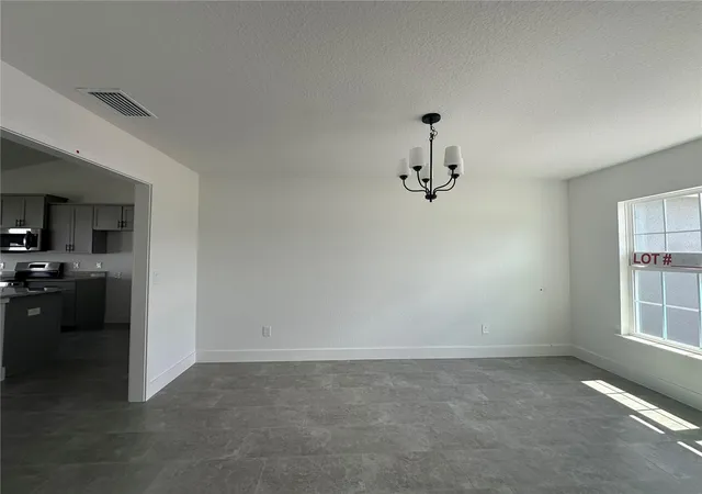 Homes for sale in Oxford, FL | 12605 Ne 48Th St, Oxford, FL 34484 | MLS# OM719776