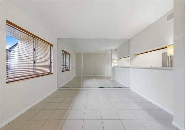 5th image of 2420 Winding Crk Blvd #105, Clearwater, FL 33761 | MLS# TB8481233