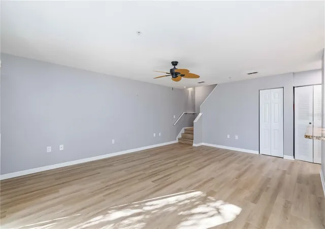 Listing Photo 4 - Condo for sale in building located at 850 S Tamiami Trl, Sarasota, FL 34236 - Unit #630