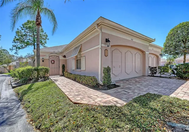 Photo 1 of Single family home for sale at 5521 Chanteclaire #21, Sarasota, FL 34235 | MLS# A4684320 | Listing updated on 2026-09-07