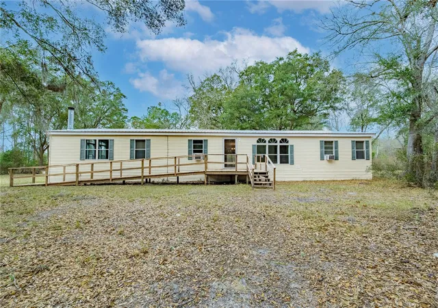 1st image of 19514 N County Road 225, Gainesville, FL 32609 | MLS# GC538017