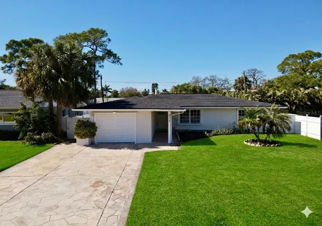 Photo 3 of Single family home for sale at 4518 Helena St NE, St Petersburg, FL 33703 | MLS# TB8481368 | Listing updated on 2026-07-01