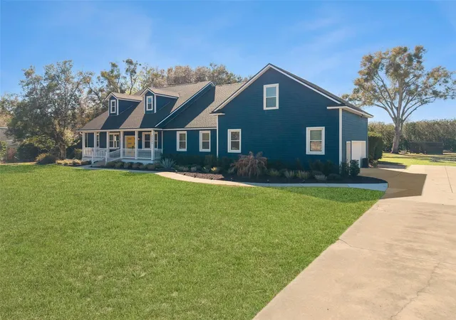 4th image of 32345 Wolfs Trl, Sorrento, FL 32776 | MLS# O6386487