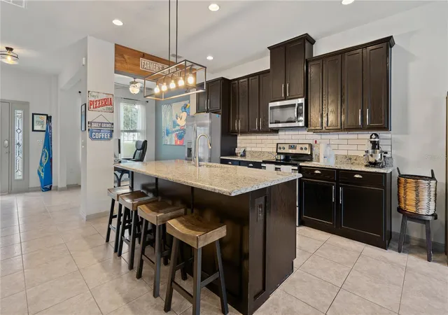 Photo 3 of Townhouse for sale at 8113 Red Stopper Ln, Winter Garden, FL 34787 | MLS# O6386525 | Listing updated on 2026-08-02