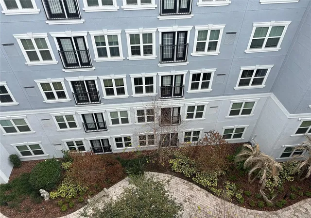 Photo 3 of Condo for sale at 300 E South St #6004, Orlando, FL 32801 | MLS# S5144812 | Listing updated on 2026-07-06