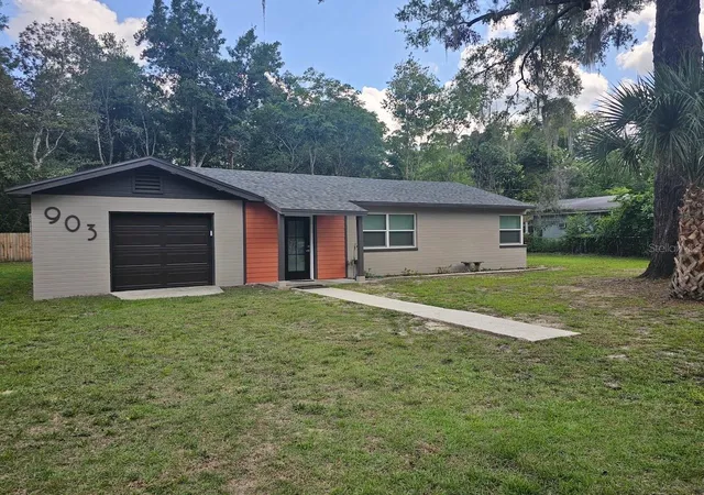 Homes for sale in Gainesville, FL | 903 Nw 33rd Ave, Gainesville, FL 32609 | MLS# O6386547