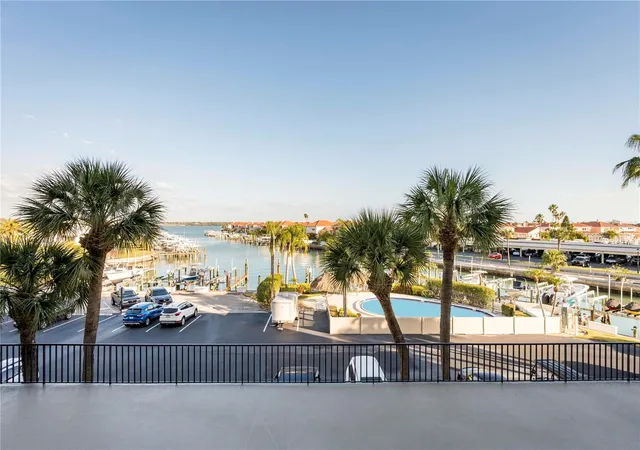5th image of 1591 Gulf Blvd, Clearwater, FL 33767
