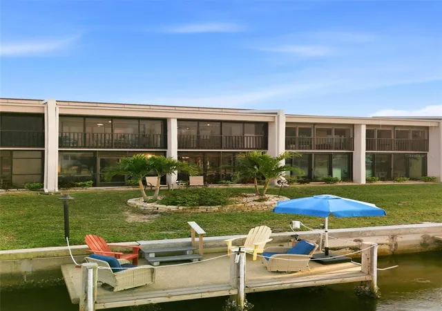 4th image of 1433 Mediterranean Dr, PUNTA GORDA, FL 33950