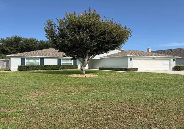 Photo 1 of Sale Pending at 511 Heather Glen Dr, Winter Haven, FL 33884 | MLS# P4938000 | Listing updated on 2026-08-22