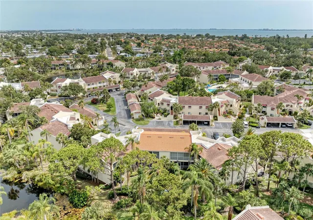 54th image of 6101 34th St W #11G, Bradenton, FL 34210 | MLS# A4684403