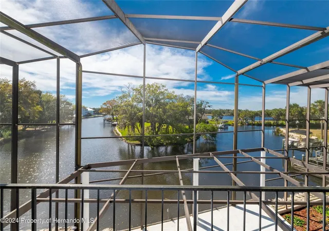 Photo 4 of Single family home for sale at 11915 W Riverhaven Dr, Homosassa, FL 34448 | MLS# W7883487 | Listing updated on 2026-03-07