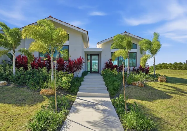 Photo 3 of Single family home for sale at 804 Camino De Las Verbenas, Dorado, PR 00646 | MLS# PR9119590 | Listing updated on 2026-03-01