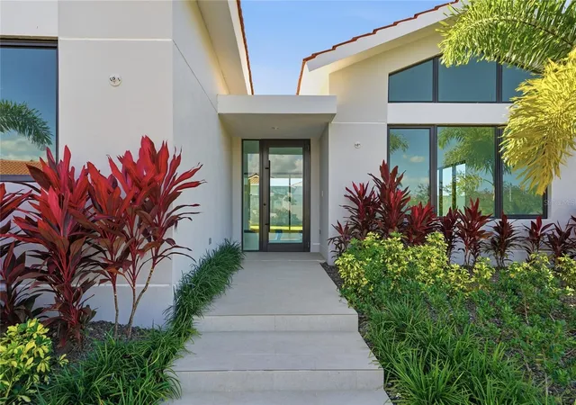 Photo 4 of Single family home for sale at 804 Camino De Las Verbenas, Dorado, PR 00646 | MLS# PR9119590 | Listing updated on 2026-03-01