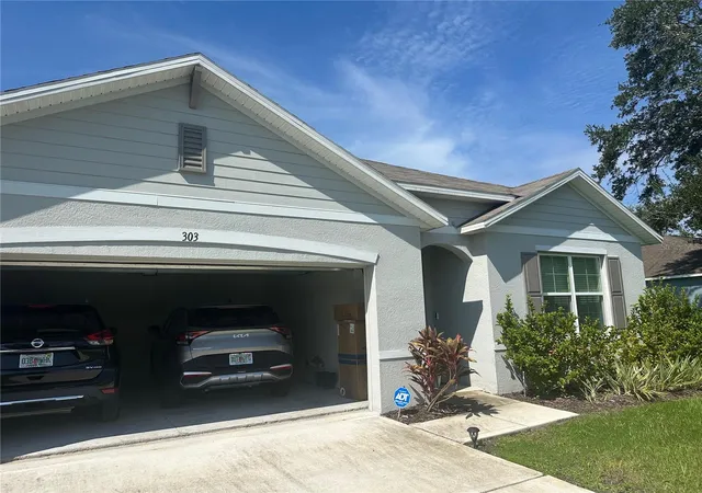 Photo 12 of Single family home for sale at 303 Alencon Way, Kissimmee, FL 34759 | MLS# S5144839 | Listing updated on 2026-03-20