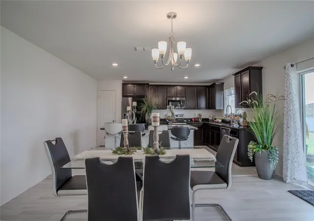 3rd image of 605 Sarner Pass Wy, Winter Haven, FL 33881 | MLS# G5108932