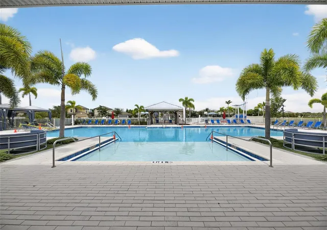 3rd image of 15716 Miller Creek Dr, Sun City Center, FL 33573 | MLS# TB8481611