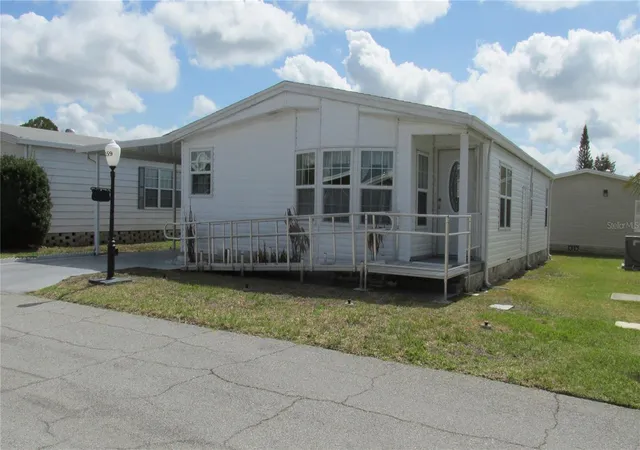 Photo 3 of Manufactured home for sale at 259 Ramsgate Way, Haines City, FL 33844 | MLS# L4959844 | Listing updated on 2026-07-11