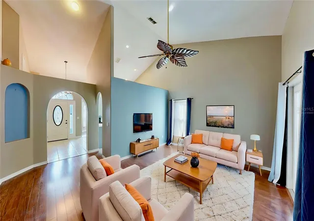 Photo 4 of Sale Pending at 3016 Crystal Crk Blvd, Orlando, FL 32837 | MLS# O6386695 | Listing updated on 2026-08-28