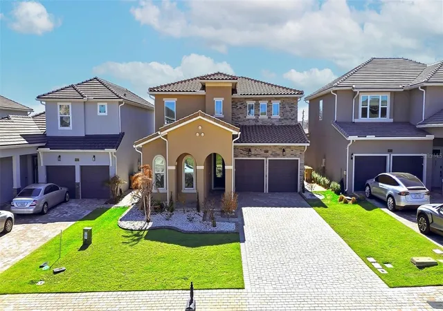3rd image of 16131 Volterra Pt, Bella Collina, FL 34756 | MLS# S5144867