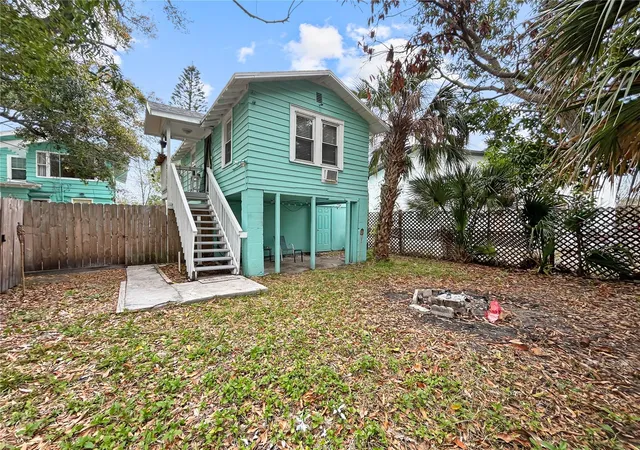 3rd image of 626 37Th Ave S, Saint Petersburg, FL 33705 | MLS# TB8481678