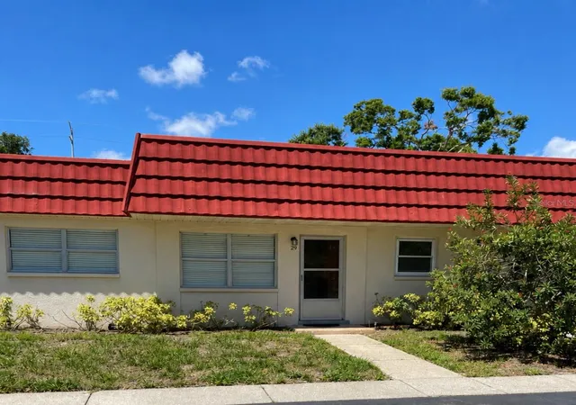 Photo 3 of Condo for sale at 5860 38th Avenue N #29, Saint Petersburg, FL 33710 | MLS# TB8481704 | Listing updated on 2026-10-15