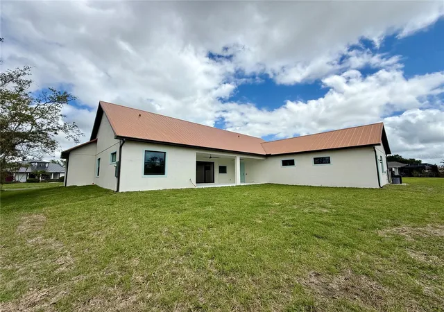 4th image of 520 Woodstork Ln, Punta Gorda, FL 33982 | MLS# A4684466
