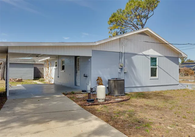 3rd image of 9782 Se 157Th Ln, Summerfield, FL 34491 | MLS# OM719869