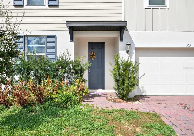 5th image of 953 Cambridge Dr, Winter Haven, FL 33881 | MLS# O6386825