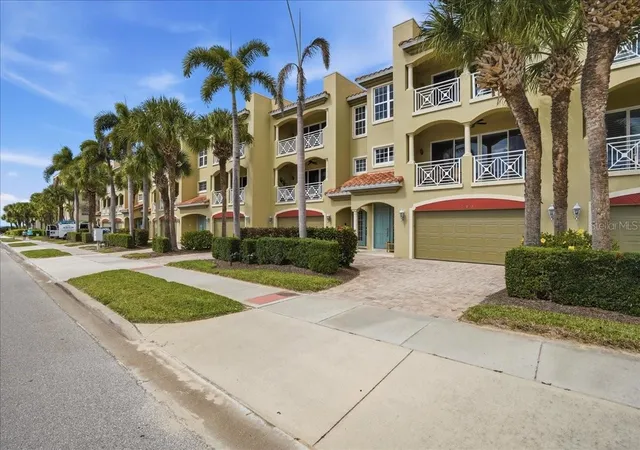2nd image of 702 Granada Ave #7, Venice, FL 34285 | MLS# N6143204