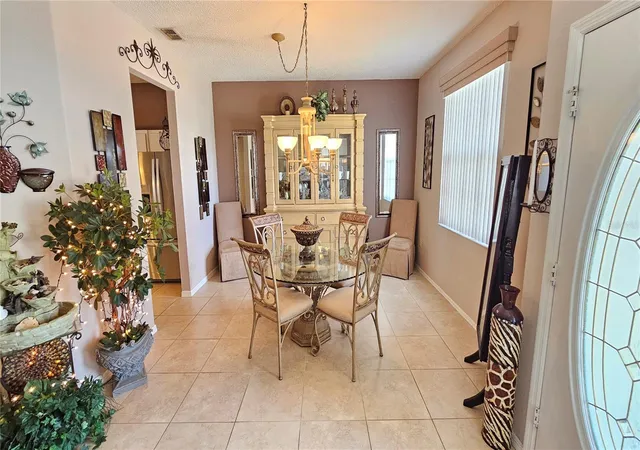 4th image of 543 Terranova Cir, Winter Haven, FL 33884 | MLS# L4959863