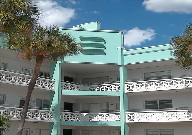 Homes for sale in Clearwater, FL | 2456 Ecuadorian Wy #38, Clearwater, FL 33763 | MLS# W7883507