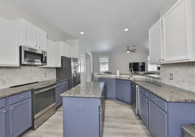 Photo 3 of Single family home for sale at 1609 Bonita Blf Ct, Ruskin, FL 33570 | MLS# TB8481856 | Listing updated on 2026-09-22