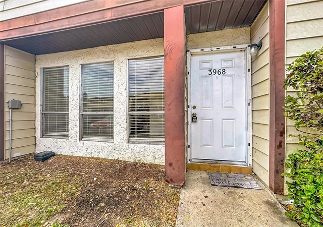 Listing Photo 4 - Condo for sale in building located at 3968 Crayrich Cir, ORLANDO, FL 32839 - Unit #C3