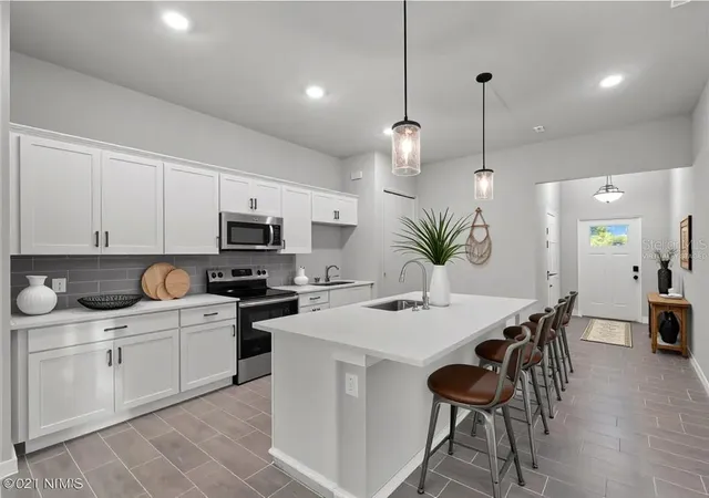 3rd image of 3875 Lamarque Ave, North Port, FL 34286 | MLS# C7522718