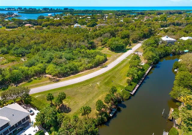 15th image of 10160 Creekside Dr, Placida, FL 33946 | MLS# D6146407