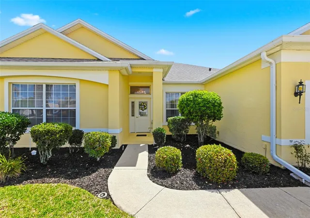 Photo 3 of Single family home for sale at 3810 St Emma Ct, Leesburg, FL 34748 | MLS# O6386925 | Listing updated on 2026-09-25