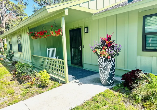 Photo 2 of Multi family home for sale at 5061 Barrington Cir #1302, Sarasota, FL 34234 | MLS# A4684564 | Listing updated on 2026-09-28