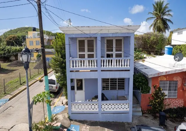 Homes for sale in Vieques, PR | 112 Calle Muñoz Rivera, Vieques, PR 00765 | MLS# PR9119619