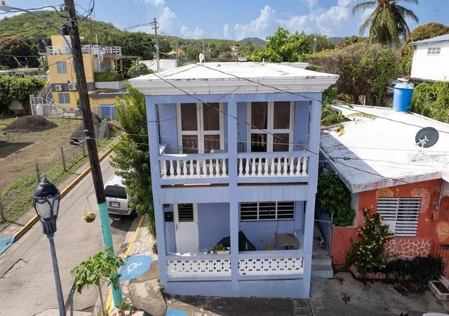 Homes for sale in Vieques, PR | 112 Calle Muñoz Rivera, Vieques, PR 00765 | MLS# PR9119619