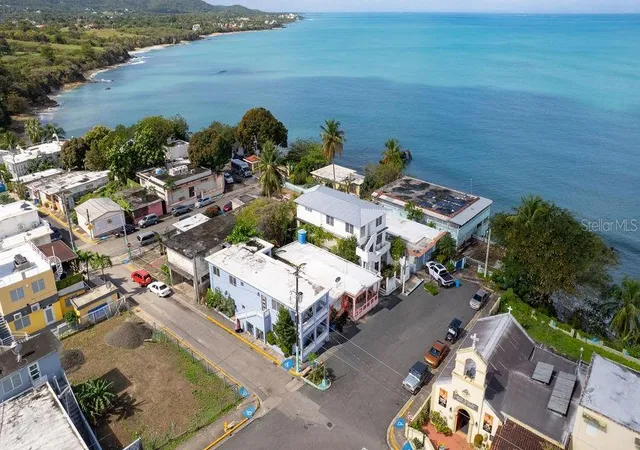 Homes for sale in Vieques, PR | 112 Calle Muñoz Rivera, Vieques, PR 00765 | MLS# PR9119619