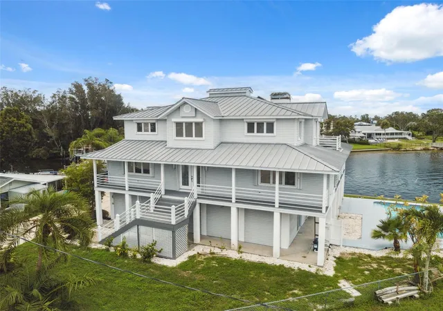 5th image of 1906 Gulfview Dr, Holiday, FL 34691 | MLS# TB8482035