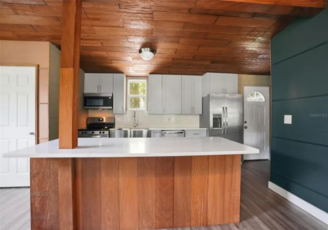 Photo 3 of Single family home for sale at 320 S Otis Ave, Lecanto, FL 34461 | MLS# W7883522 | Listing updated on 2026-09-18