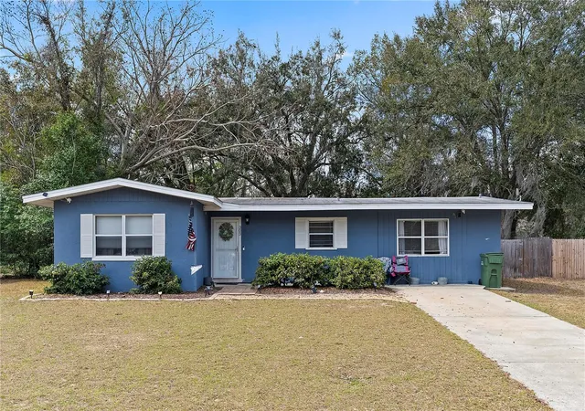 Photo 1 of Single family home for sale at 303 Louis St, Leesburg, FL 34748 | MLS# O6386992 | Listing updated on 2026-09-28