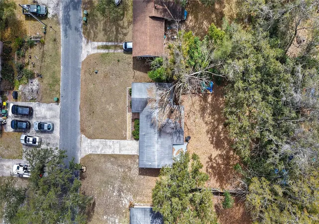 Photo 3 of Single family home for sale at 303 Louis St, Leesburg, FL 34748 | MLS# O6386992 | Listing updated on 2026-09-28