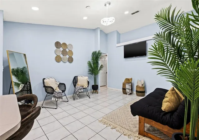 4th image of 5102 N Macdill Ave, Tampa, FL 33614 | MLS# TB8482054